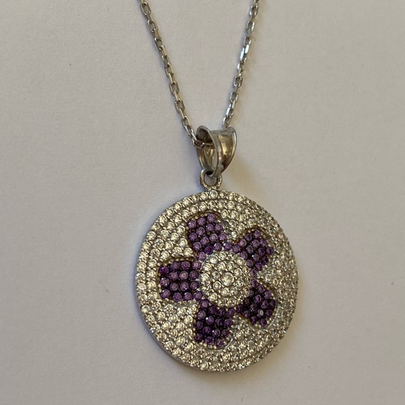 925 Silver purple flower round cz necklace - Picture 3 of 3
